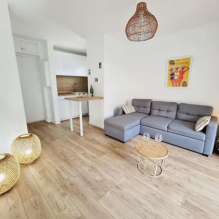 Appartement T2 Cabine, 6 Couchages, Piscine, Parking, Cap D'agde - Fr-1-249-466 *