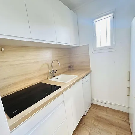 T2 Cabine, 6 Couchages, Piscine, Parking, Cap D'agde - Fr-1-249-466 *